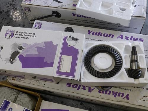 Click image for larger version. 

Name:	Yukon Gears Axles  (10).jpg 
Views:	42 
Size:	90.4 KB 
ID:	444