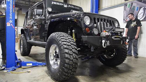 Click image for larger version. 

Name:	black betty getting off lift.jpg 
Views:	109 
Size:	99.4 KB 
ID:	403